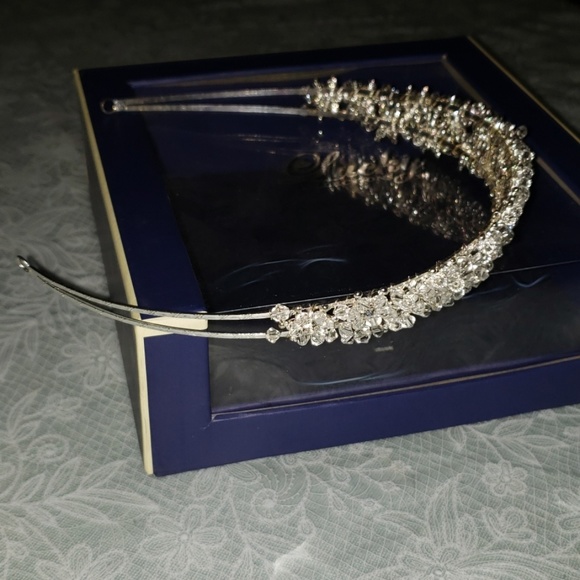 Crystal & Rhinestone Tiara - Picture 6 of 8